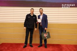 Директора курской телекомпании наградили в Москве