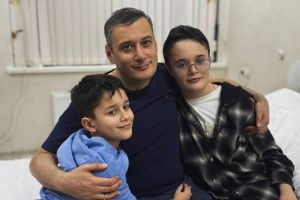 Александр Хинштейн рассказал о поддержке семьи во время реабилитации