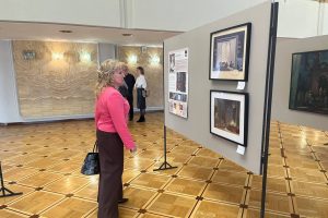 В Курском драмтеатре пересеклись театральные миры