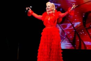 Её фамилия на афише – залог успеха программы