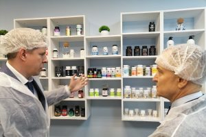 И.о. губернатора Курской области посетил два предприятия