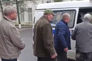 Курские ветераны МВД помогли полицейскому задержать пьяного лихача