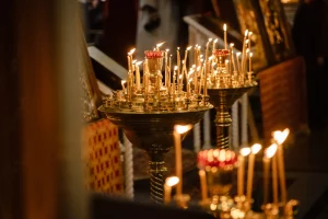 Александр Хинштейн поздравил курян с Пасхой