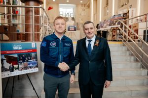 Александр Хинштейн поддержал решение космонавта Горбунова выдвинуться в Госдуму