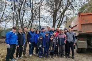 Субботник на ПЛК объединил жителей