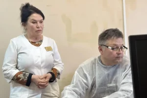 Врачи-онкологи проконсультировали жителей Золотухинского района Курской области