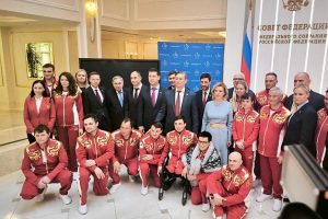 Сенаторы от Курской области приняли участие во встрече с чемпионами Паралимпийских игр 2026