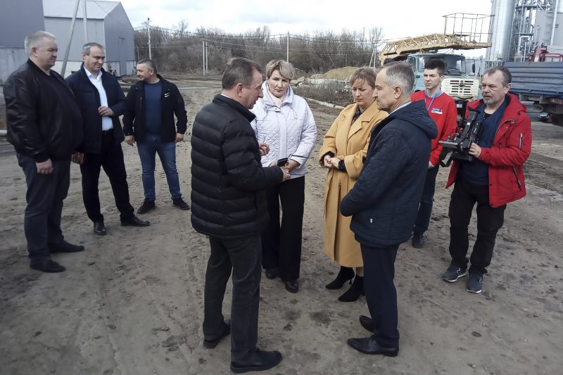 Чтобы новый инвестор заходил,  а старый оставался