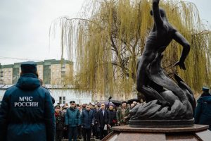 В Курске почтили память ликвидаторов аварии на Чернобыльской АЭС