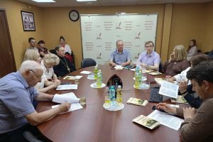 В Курске показали уникальные фотографии экипажей бронепоездов «Бесстрашный» и «Борис Петрович»