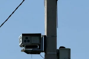 В Курске на улице 1-й Гуторовской установили новый комплекс фотовидеофиксации