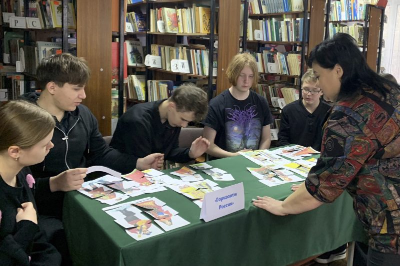 Книжные чаепития и буктрейлеры:  как живут сельские библиотеки