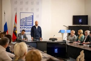 В Курске родителям покажут школьную форму от местных производителей