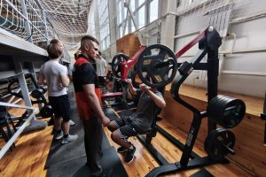 «Земский тренер» Кирилл Нечитайло провёл открытую тренировку в Пристени Курской области