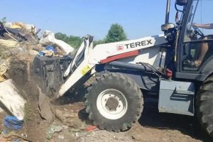 В Железнодорожном округе Курска ликвидируют незаконную свалку