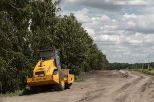В селе Большие Бутырки Курской области подготовили основание новой дороги к плодохранилищу