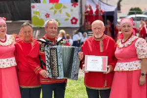 В Курске на Полугоре проходит фестиваль «Когда поёт душа»