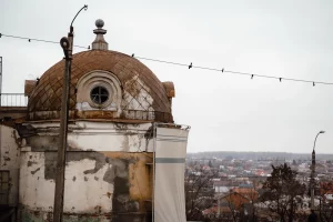 В историческом центре Курска отреставрируют ещё два заброшенных здания
