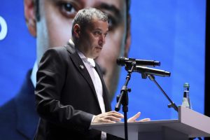 Обещать выполнимое и выполнять обещанное