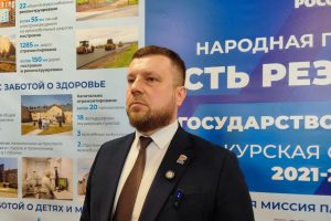 Секретарь регионального отделения «Единой России» Евгений Лобов: сократить дистанцию между властью и обществом
