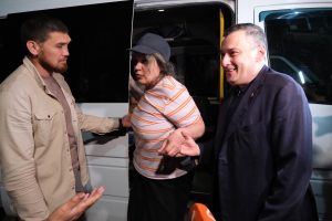 «Первым делом поцелую жену»