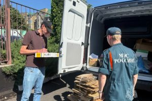 Курские спасатели сдали на переработку 200 кг макулатуры