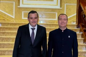Александр Хинштейн встретился с Дмитрием Медведевым и обсудил поддержку Курской области