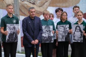 В Курске открыли мурал в память о детях, погибших от украинской агрессии