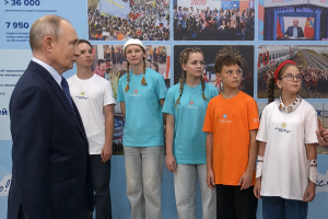 Четыре школьника из Курской области встретились с Путиным на финале «Большой перемены»