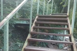 В Курске отремонтировали лестницы на трёх улицах