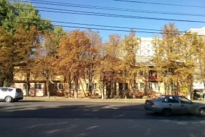 В Курске через суд требуют расселить аварийный дом на улице Сумской