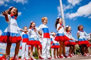 Куряне могут поделиться успешными практиками поддержки детства на всероссийском проекте