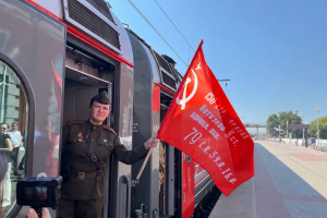 Поезд «Поезд Победы» отправился из Курска в Поныри