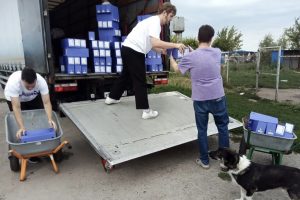 Волонтёры «Москва помогает» привезли в Курскую область более 10 тонн гуманитарной помощи