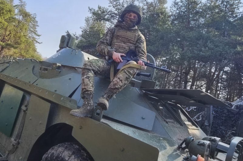 «Не просто лечить, но и защищать Родину»