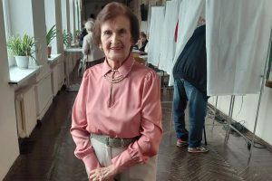 «Вместе мы победим!»: в Курске проголосовала блокадница Антонина Забалуева