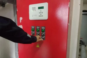 В домах на проспекте Дериглазова в Курске проверили пожарную безопасность