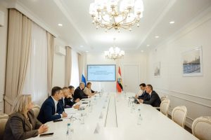 Александр Хинштейн провел встречу с руководством крупной агрокомпании
