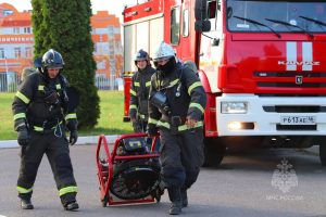 В перинатальном центре Курска отработали спасение людей при пожаре