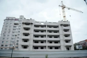В Железногорске Курской области достроят проблемный дом для обманутых дольщиков