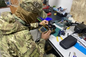 Провода, радиостанции и «тревожный чемоданчик»