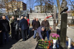 Он был для всех примером