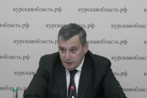 Александр Хинштейн вернулся с реабилитации и провёл заседание правительства