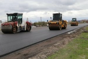 В Курском районе ремонтируют дороги